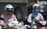 Người Hà Nội bịt kín như ninja chống nắng